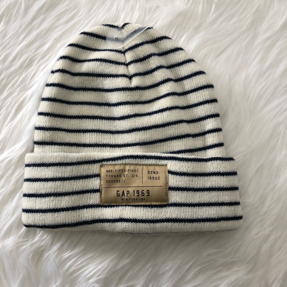 GAP Striped Winter Hat Beanie Navy Blue Off White